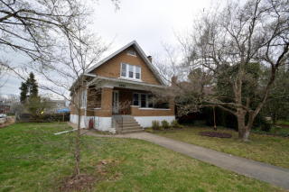 1832 Alfresco Pl, Louisville, KY 40205-1808