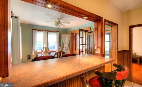 209 Delsea Dr, West Deptford NJ 08093-1222 exterior