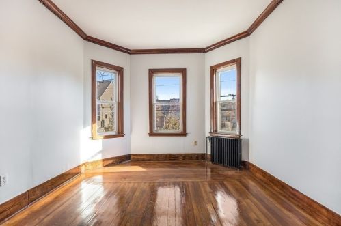 222 Clark Ave, Chelsea MA 02150-2514 exterior