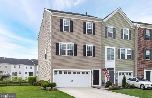 456 Dogwood Dr, West Deptford, NJ 08096-5559