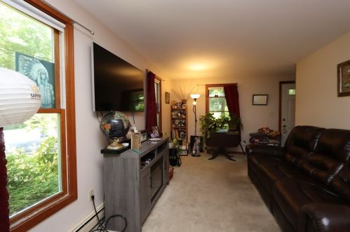 298 St, East Bridgewater MA 02333-1810 exterior