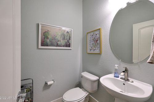 1665 Blaylock Dr, Phoenix AZ 85085-6324 exterior