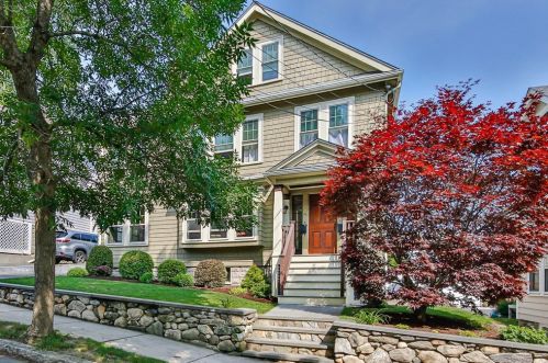 43 Menotomy Rd, Arlington, MA 02476-6109