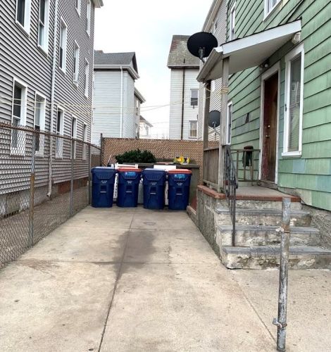 106 Ashley Blvd, New Bedford MA 02746-1911 exterior