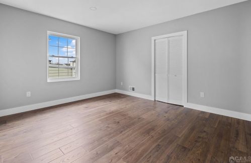 134 Un St, Carteret NJ 07008-3326 exterior