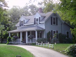 68 Staniford St, Newton, MA 02466-1112