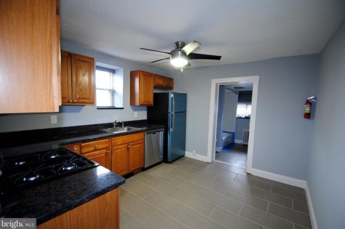 241 High St, Burlington NJ  08016-4409 exterior