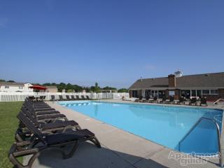 494 Fenstermaker Ln, Columbus OH  43085-5823 exterior