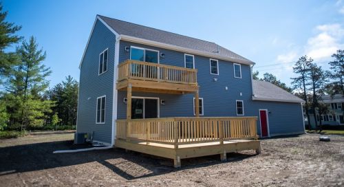 252 Charge Pond Rd, Wareham MA  02571-1108 exterior