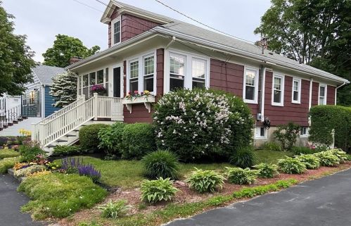 39 Armory St, Quincy, MA 02169-2264