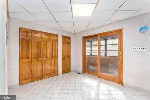 1851 Pt Pleasant Ave, West Deptford NJ 08096-4324 exterior