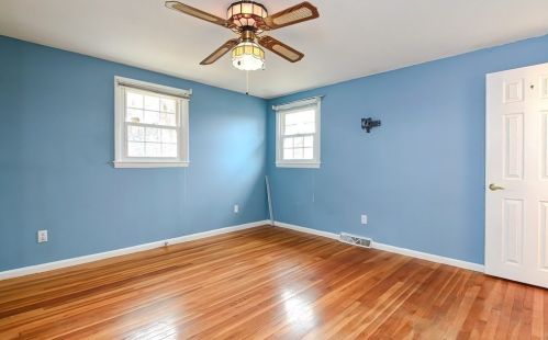 19 Middlesex Ave, Worcester MA 01604-1931 exterior