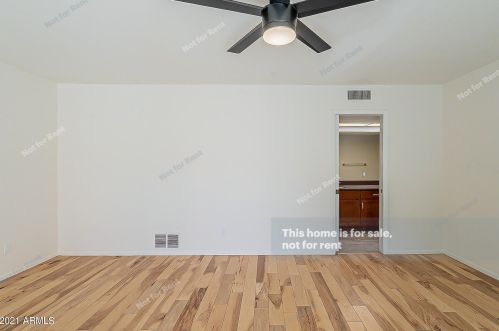 237 Denton Ln, Phoenix AZ 85014-2676 exterior