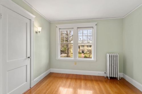 59 Carlton Rd, Newton MA 02468-1916 exterior