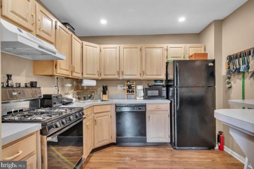 317 Steeplechase Ct, West Deptford NJ 08096-6815 exterior