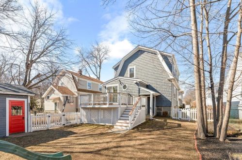 34 Winthrop St, Milton MA 02186-1546 exterior