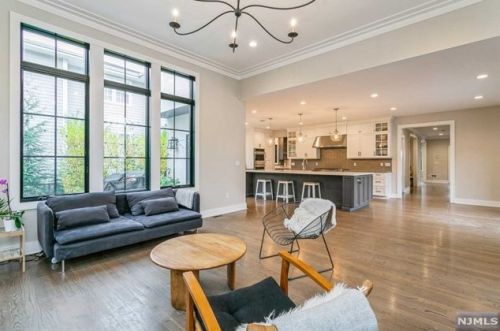 158 Magnolia Ave, Tenafly NJ  07670-1828 exterior