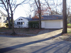 197 Hartman Rd, Newton, MA 02459-2852