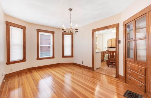 54 Everett St, Everett MA 02149-1102 exterior