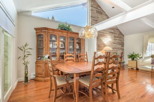 6 Amanola Ave, Worcester MA 01604 exterior