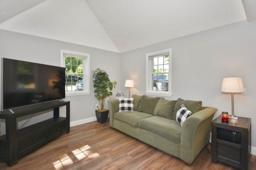 20 Bayberry Dr, Worcester, MA 01607-1807