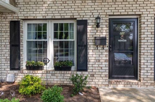 70 Corey Colonial, Agawam, MA 01001-2746