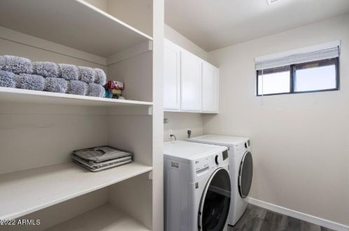 2331 Belmont Ave, Phoenix AZ 85051-6618 exterior