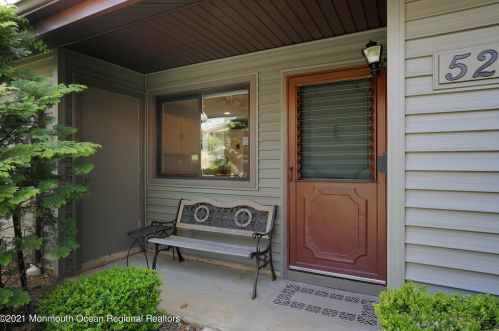52 Western Reach, Tinton Falls, NJ 07701-5441