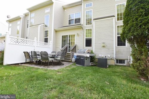 116 Cypress Ct, West Deptford NJ  08096-5154 exterior