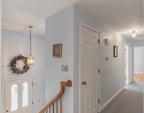 49 Alfreton Rd, Needham, MA 02494-1622