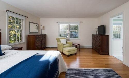 33 Franklin Rodgers Rd, Hingham MA 02043-2665 exterior