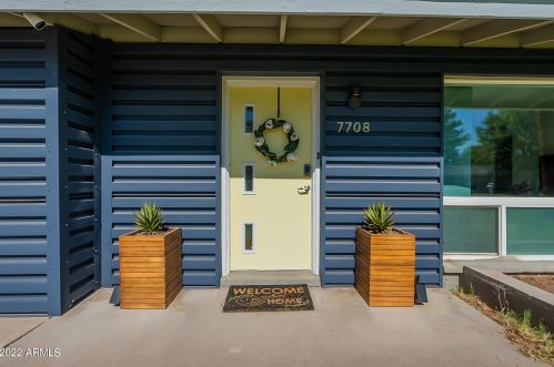 7708 17th Dr, Phoenix AZ  85021-7016 exterior