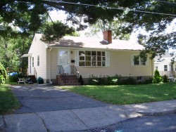 132 Tolman St, Newton, MA 02465-1022