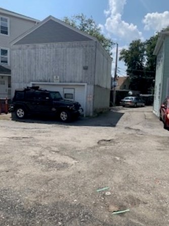 1 Ethel Pl, Worcester, MA 01603-2815