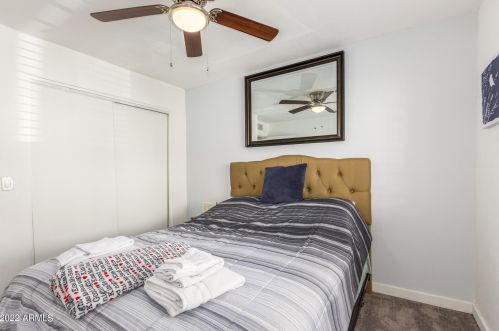 4731 Belleview St, Phoenix AZ  85008-5606 exterior