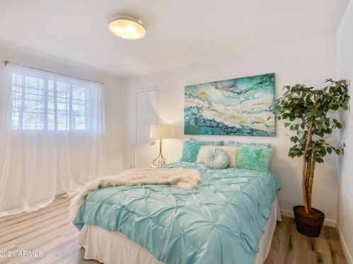 2725 Alice Ave, Phoenix AZ 85021-4112 exterior