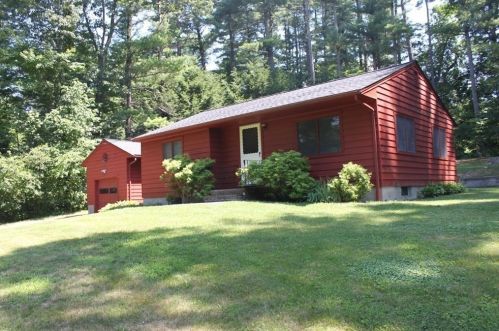 134 Arlington St, Acton MA 01720-2424 exterior