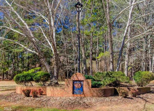 464 Walnut Crk Dr, Stockbridge GA 30281 exterior