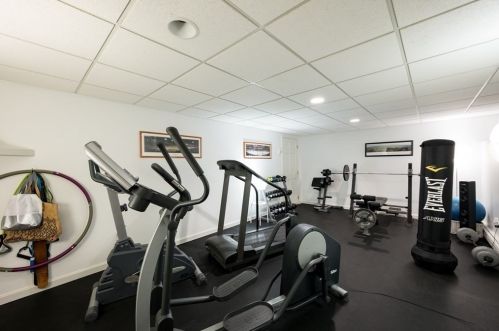 33 Franklin Rodgers Rd, Hingham MA 02043-2665 exterior