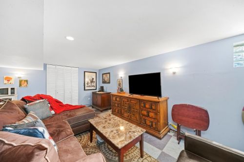 2738 Oak Park Ave, Forest View IL 60402-2535 exterior