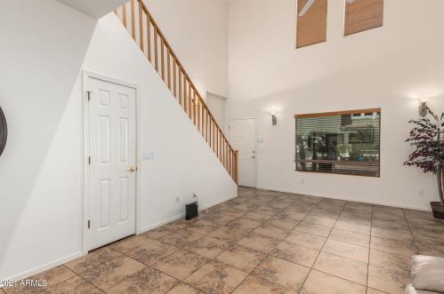 5213 16 Dr, Phoenix AZ 85015-1424 exterior