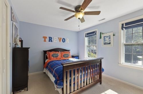 225 Sycamore Dr, Holden MA 01520-1152 exterior