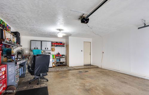 1821 68th Dr, Phoenix AZ 85033-8254 exterior