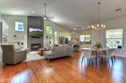 12618 38 St, Phoenix AZ 85040-1613 exterior