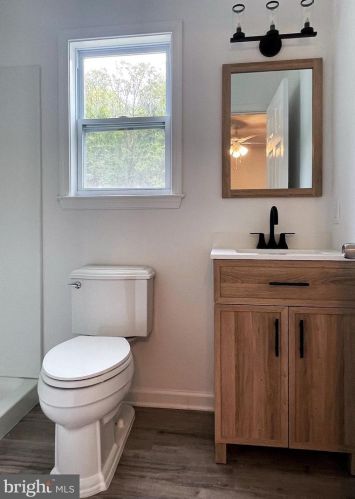 124 Hannold Blvd, West Deptford NJ  08096-1815 exterior