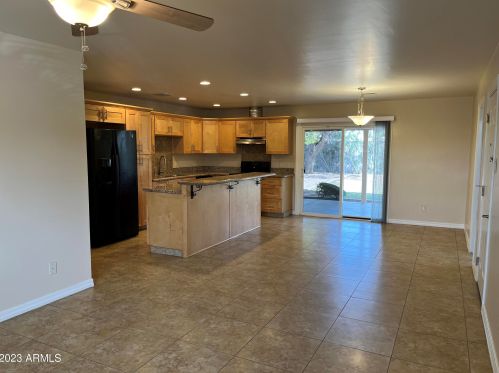 13229 20th Ave, Phoenix AZ  85029-1603 exterior