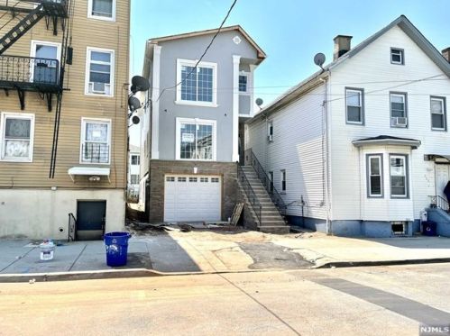 315 Warren St, East Newark NJ  07029-1876 exterior