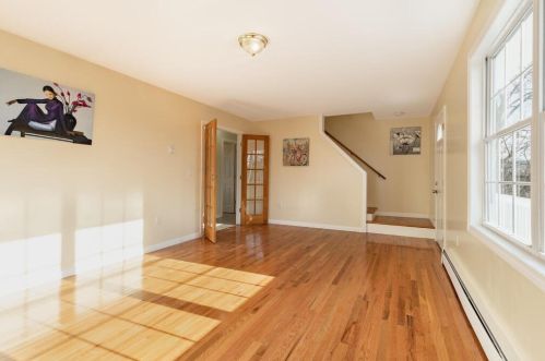 16A-16B Sigourney St, Worcester MA exterior