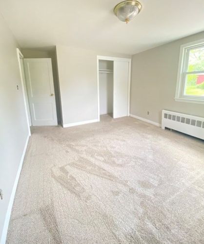 24 Rhodes Cir, Hingham MA 02043-1530 exterior