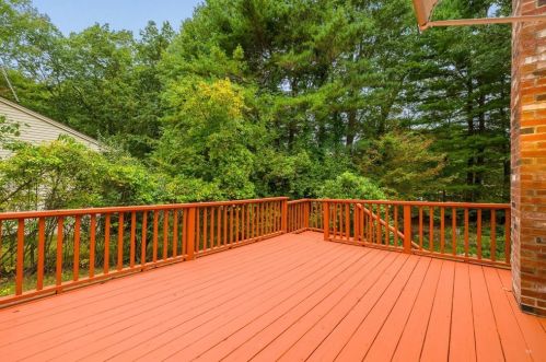 30 Duxbury Dr, Holden MA 01520-1643 exterior